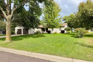 2201 Ridgewood Dr, Fergus Falls, MN 56537 - Photo 38