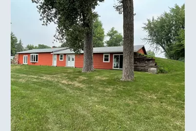 700 Orchard Road, Worthington, MN 56187 - Photo 2