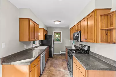 610 Grange Avenue N, Oakdale, MN 55128 - Photo 8
