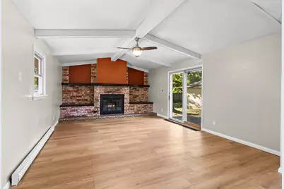 610 Grange Avenue N, Oakdale, MN 55128 - Photo 10