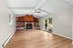 610 Grange Ave N, Oakdale, MN 55128 - Photo 10