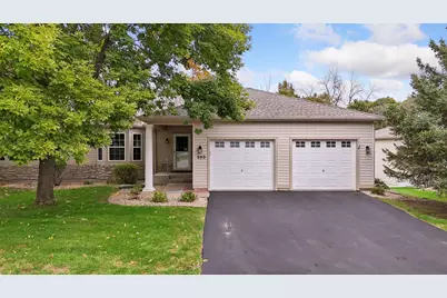 980 Carriage Lane, Chaska, MN 55318 - Photo 1