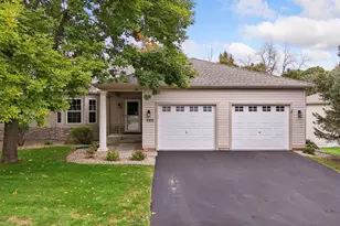 980 Carriage Ln, Chaska, MN 55318 - Photo 1