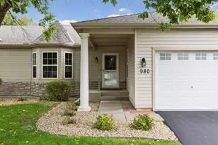 980 Carriage Ln, Chaska, MN 55318 - Photo 52
