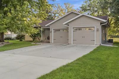 14 Renann Court, North Mankato, MN 56003 - Photo 2