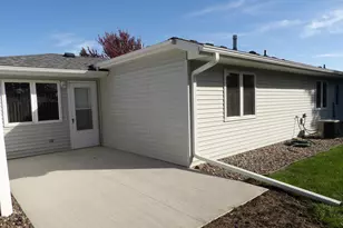 2004 16th St SW, Austin, MN 55912 - Photo 4