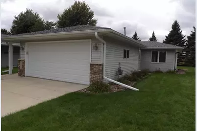 2004 16th Street SW, Austin, MN 55912 - Photo 2