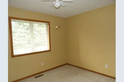 2004 16th Street SW, Austin, MN 55912 - Photo 12