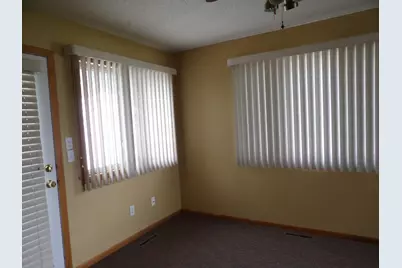 2004 16th Street SW, Austin, MN 55912 - Photo 10