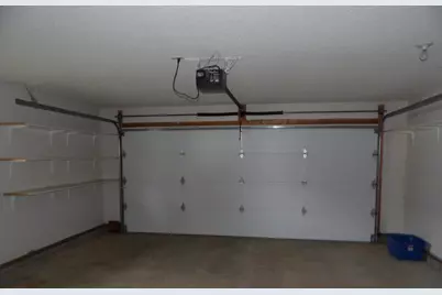 2004 16th Street SW, Austin, MN 55912 - Photo 16