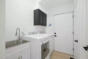 3257 Grimes Ave N, Robbinsdale, MN 55422 - Photo 18