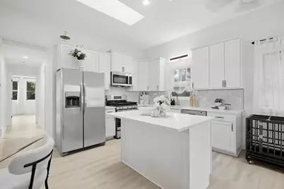 3257 Grimes Avenue N, Robbinsdale, MN 55422 - Photo 2