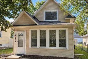 919 26th Ave SE, Minneapolis, MN 55414 - Photo 1