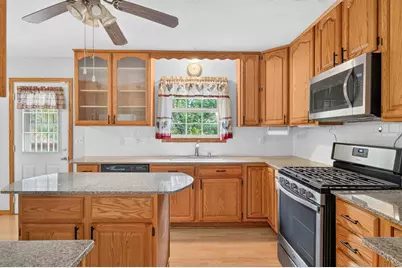 802 Charlotte Drive, Anoka, MN 55303 - Photo 6