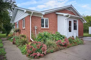 307 Michaels St, Cochrane, WI 54622 - Photo 22