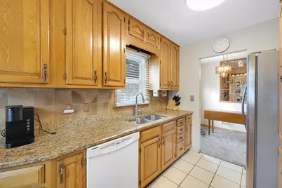 6324 Lee Avenue N, Brooklyn Center, MN 55429 - Photo 12