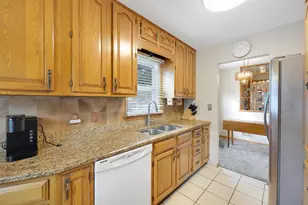 6324 Lee Ave N, Brooklyn Center, MN 55429 - Photo 12