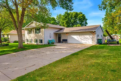 115 E Nelson Street, Litchfield, MN 55355 - Photo 2