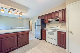 2601 Brookview Dr, Burnsville, MN 55337 - Photo 2