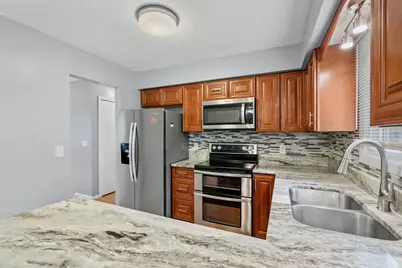 1652 84th Court N, Brooklyn Park, MN 55444 - Photo 12