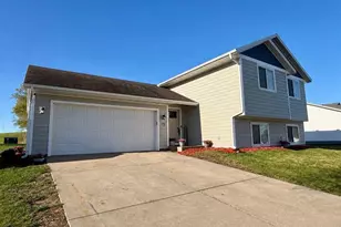 1170 Coakley St, Paynesville, MN 56362 - Photo 1