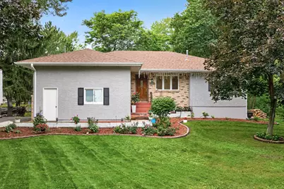 2848 Hallmark Avenue N, Oakdale, MN 55128 - Photo 2