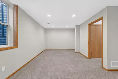607 1st Avenue NW, Osseo, MN 55369 - Photo 4