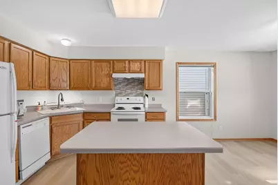 607 1st Avenue NW, Osseo, MN 55369 - Photo 18