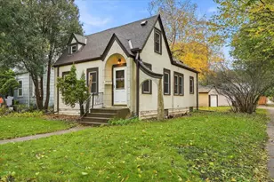 5257 44th Ave S, Minneapolis, MN 55417 - Photo 2
