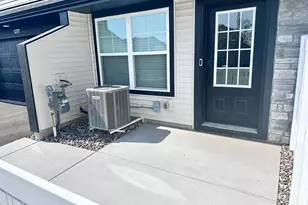 5277 Long Pointe Pass, Woodbury, MN 55129 - Photo 6