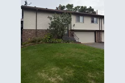 1310 Dellwood Street S, Cambridge, MN 55008 - Photo 2