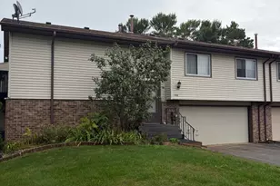 1310 Dellwood St S, Cambridge, MN 55008 - Photo 2