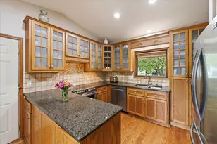 2523 Oak Ct, White Bear Lake, MN 55110 - Photo 4
