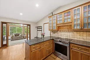 2523 Oak Ct, White Bear Lake, MN 55110 - Photo 10