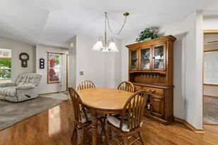 3070 Timberwood Ct, Eagan, MN 55121 - Photo 12
