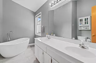 726 Camberwell Dr, Eagan, MN 55123 - Photo 36