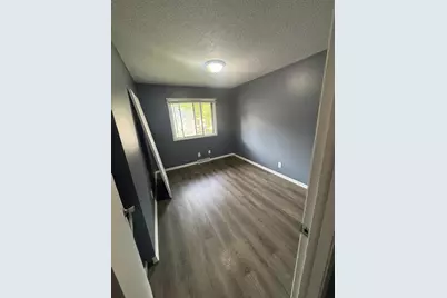 305 Jackson Avenue N, Hopkins, MN 55343 - Photo 10