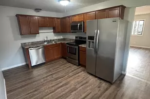 305 Jackson Ave N, Hopkins, MN 55343 - Photo 12