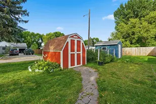 1614 19th St NW, East Grand Forks, MN 56721 - Photo 32
