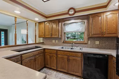 1614 19th Street NW, East Grand Forks, MN 56721 - Photo 8