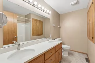 7661 Homestead Ct S, Cottage Grove, MN 55016 - Photo 18