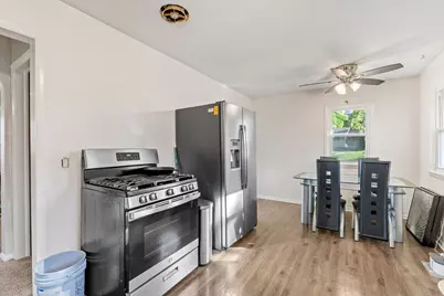 511 7th Avenue E, Shakopee, MN 55379 - Photo 6