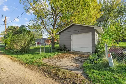 511 7th Avenue E, Shakopee, MN 55379 - Photo 16