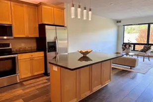 284 Spring St, Saint Paul, MN 55102 - Photo 8
