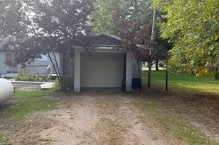 205 2nd St, Shelly, MN 56581 - Photo 4