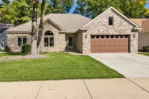 4235 4th St S, Saint Cloud, MN 56301 - Photo 2