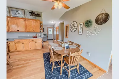 1806 Kansas Avenue, Benson, MN 56215 - Photo 18