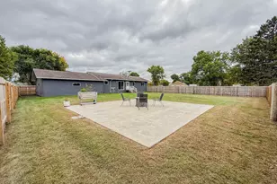 1806 Kansas Ave, Benson, MN 56215 - Photo 4