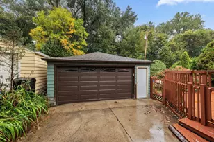 40 Upton Ave S, Minneapolis, MN 55405 - Photo 28