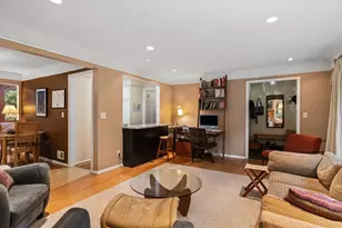40 Upton Ave S, Minneapolis, MN 55405 - Photo 6